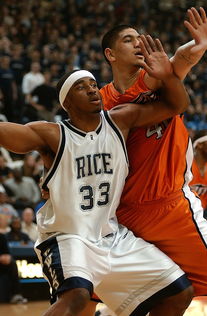 乐鱼体育app网址-篮球运动员专项体能训练周期设计与效果评价分析,篮球队体能训练计划方案