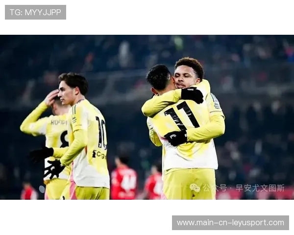 尤文多点进攻，麦肯尼前场捡漏推射得分